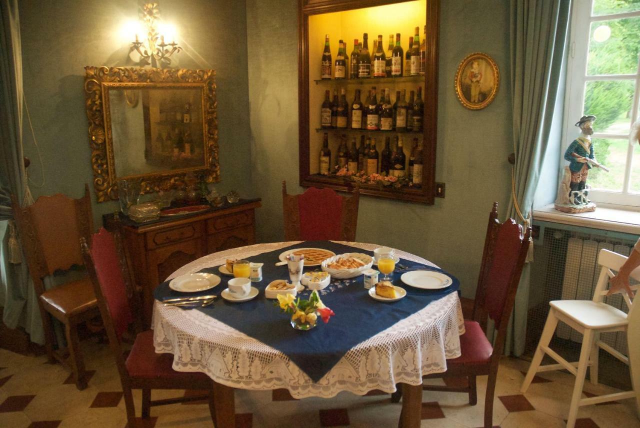 Le Clos Des Cedres B&B La Rochefoucauld Eksteriør billede
