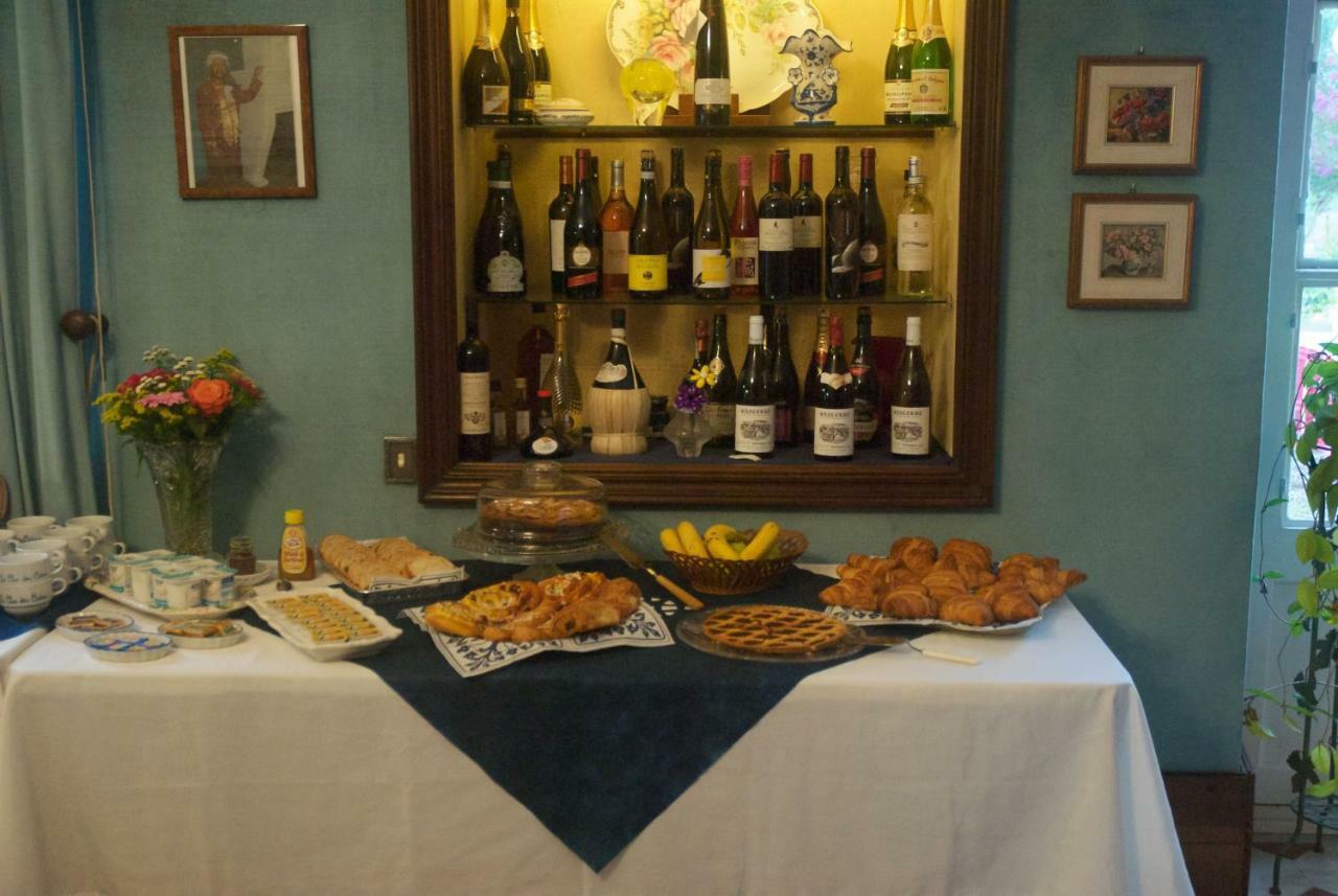 Le Clos Des Cedres B&B La Rochefoucauld Eksteriør billede